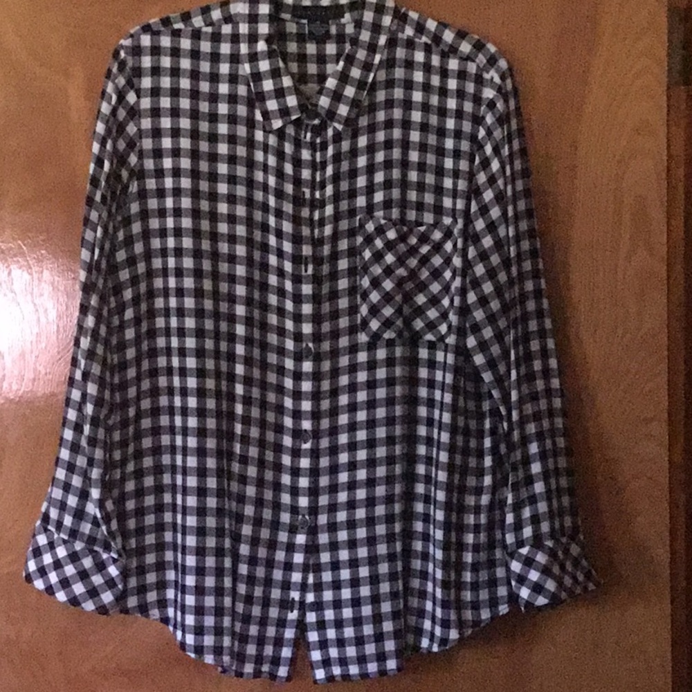 Sanctuary blouse, excellent condition size xl